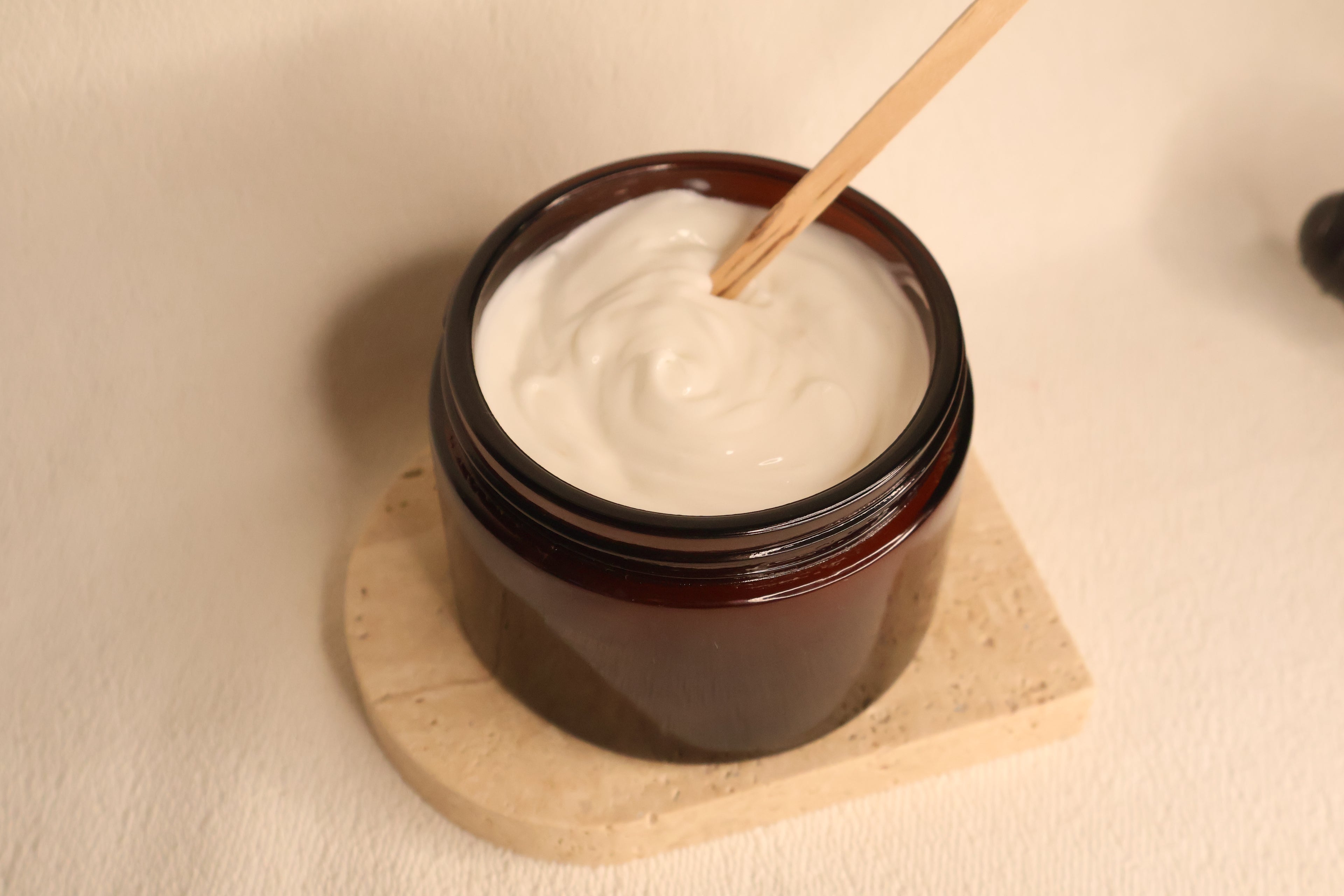 SANDALWOOD & HONEY BODY BUTTER  250 ml